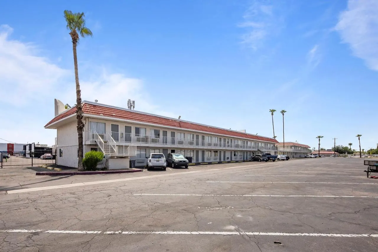 فندق Super 8 By Wyndham Phoenix West