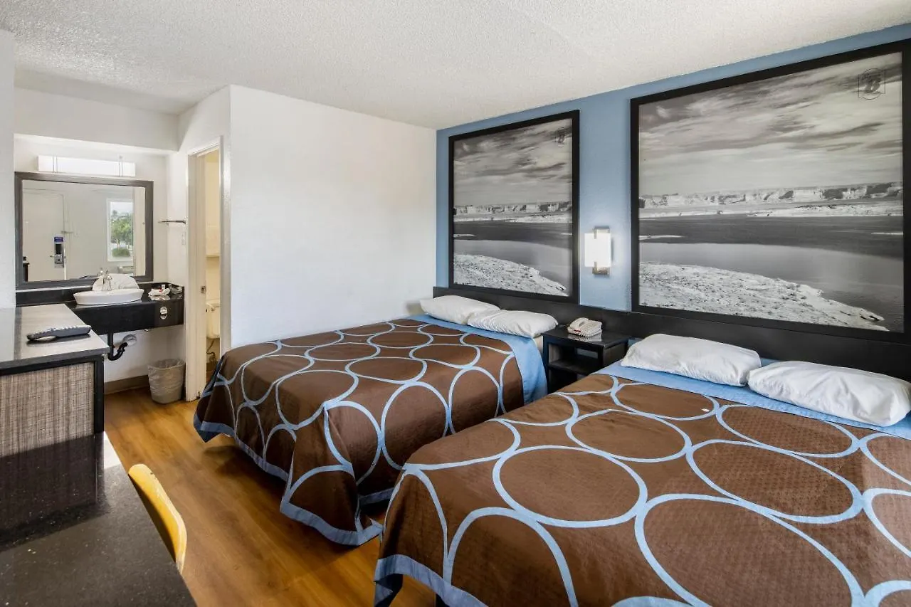 Super 8 By Wyndham Phoenix West 2*,  United States